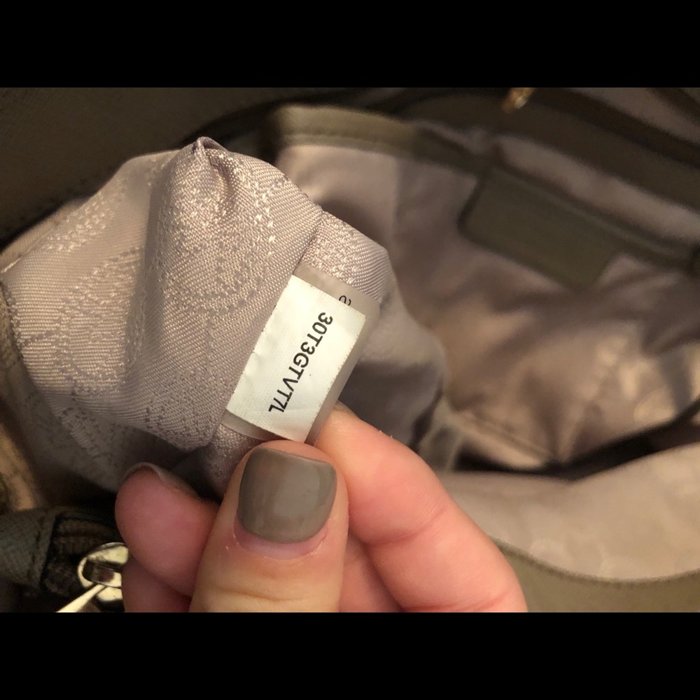 Michael Kors purse - Picture 5 of 5